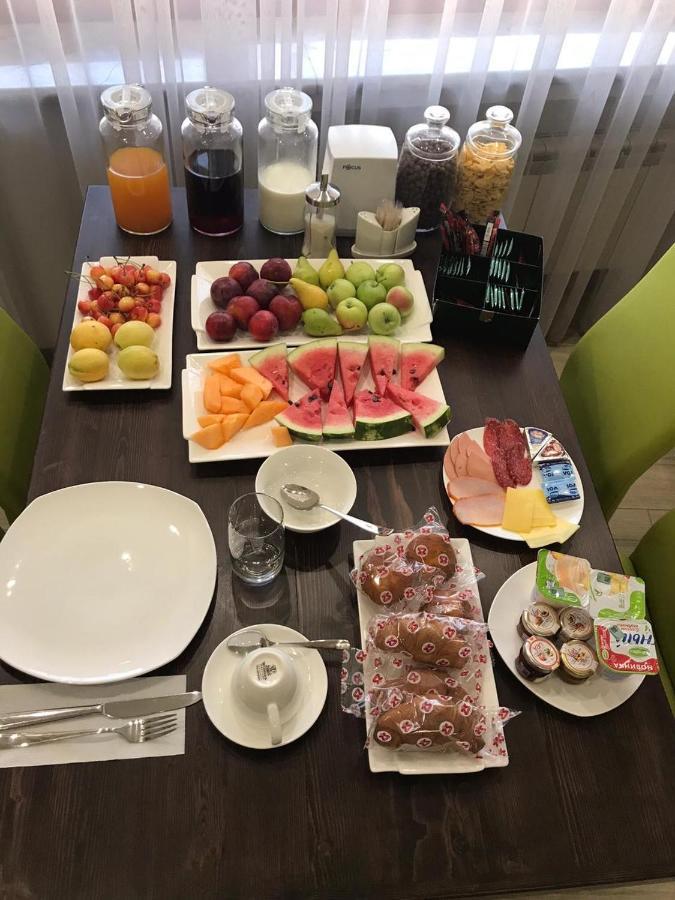 4Room Hotel 예레반 외부 사진